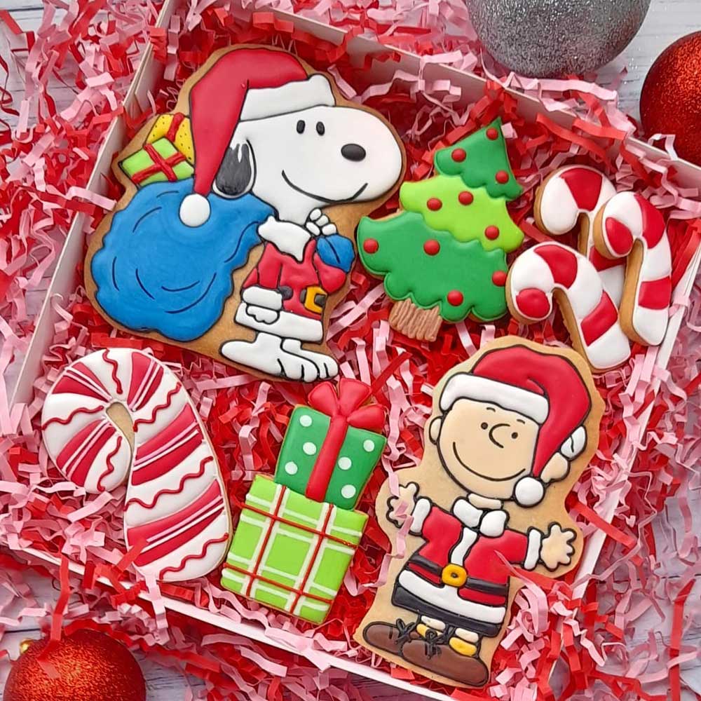 Santa Snoopy & Santa Charlie Brown Cookies