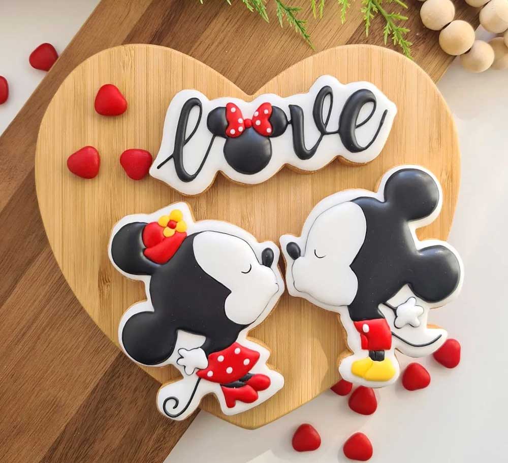 Kissing MInnie & MIckey Cookies