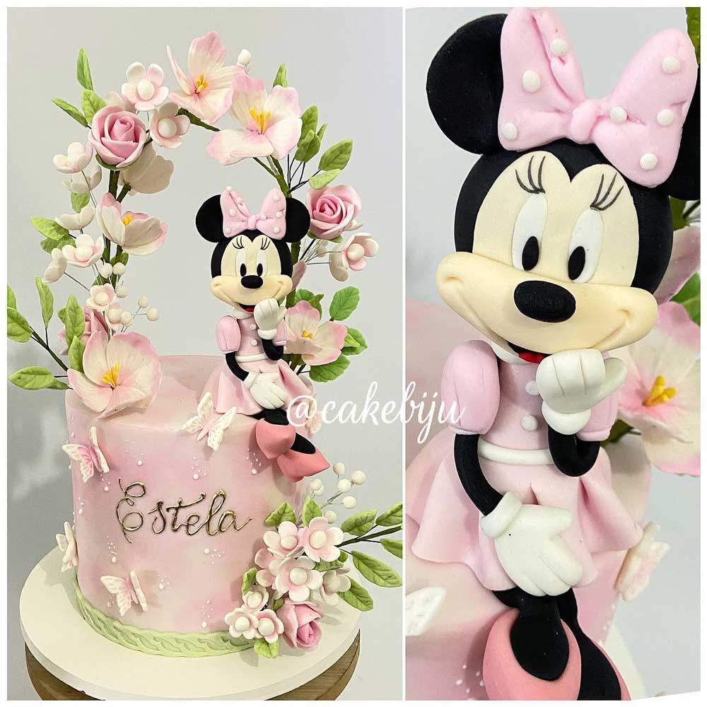 Minnie Mouse w Roses Cake