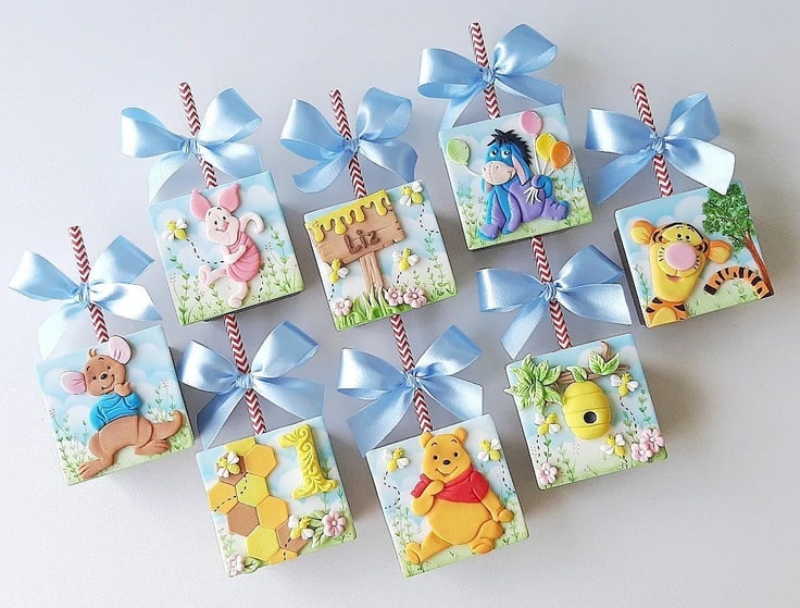 Winnie The Pooh Cakes On A Stick