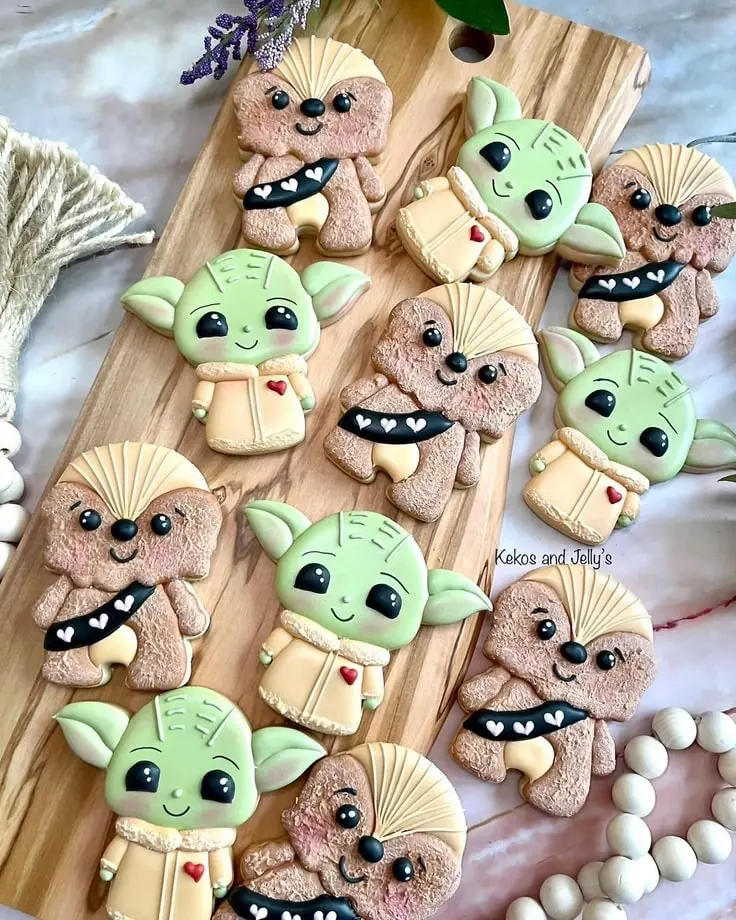 These cute cookies feature Baby Yoda & Chewbacca.