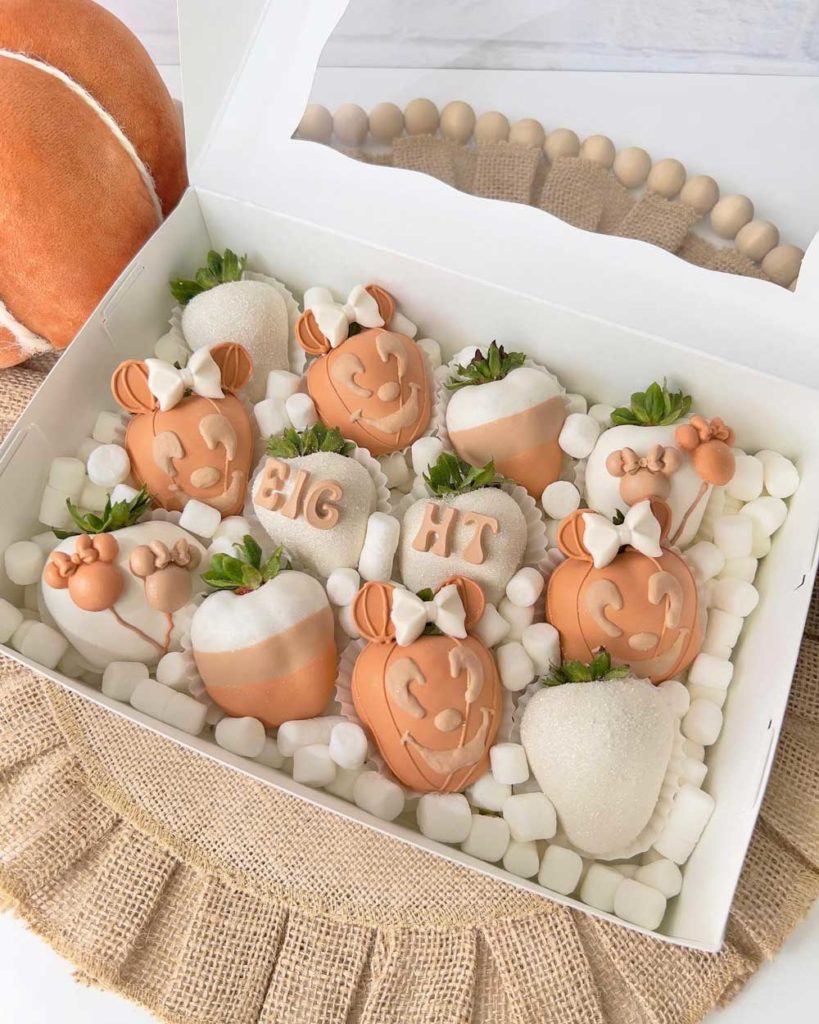 Minnie Mouse Pumpkin Chocolate Strawberries