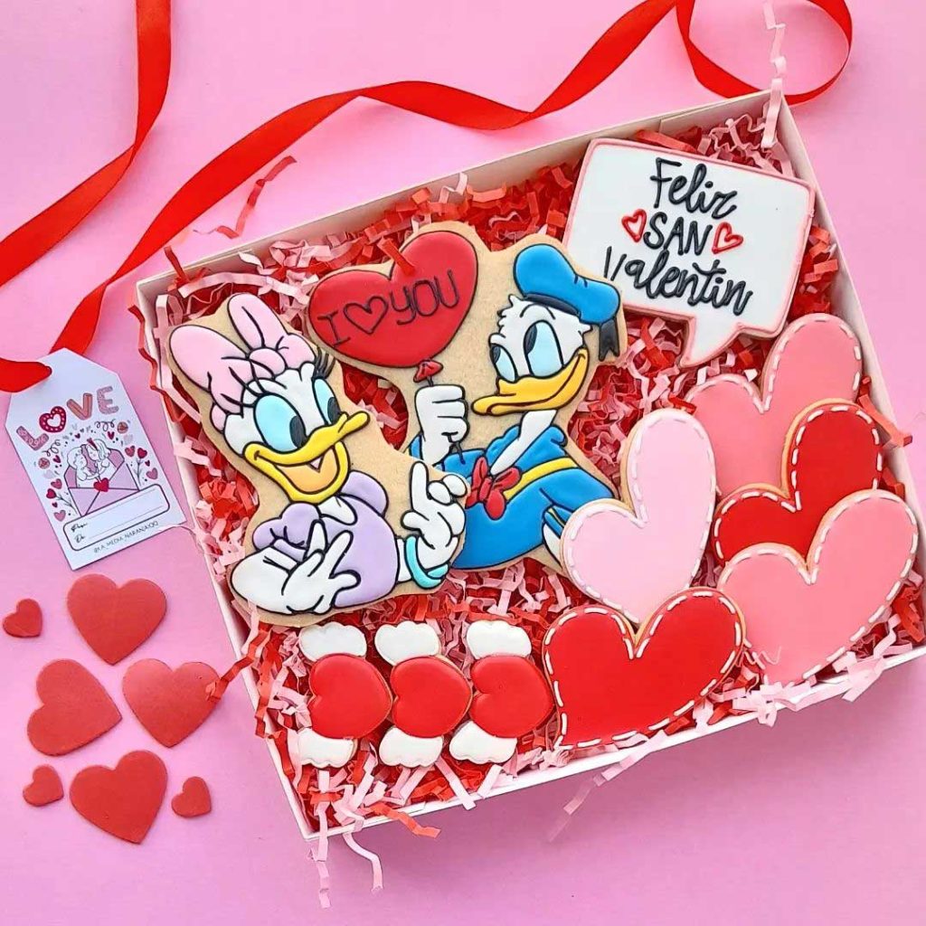 Daisy & Donald Duck Valentine Cookies