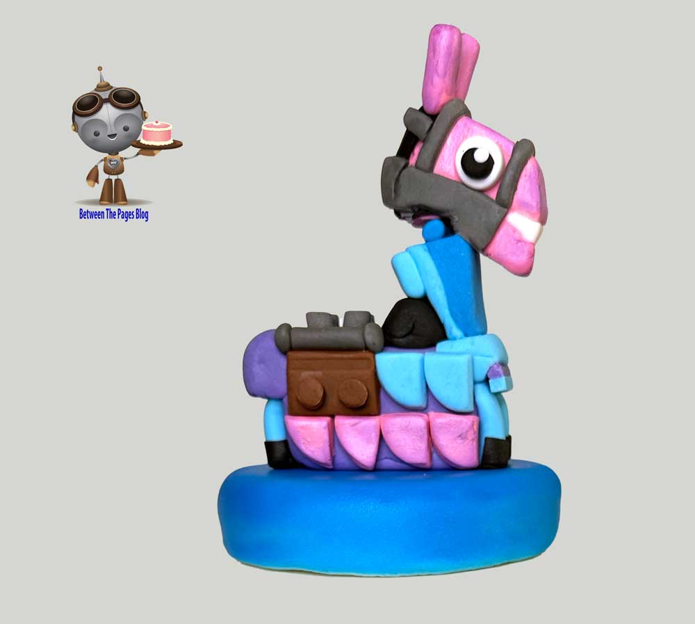 FORTNITE CAKE TUTORIAL!, Loot Llama Cake Topper Tutorial