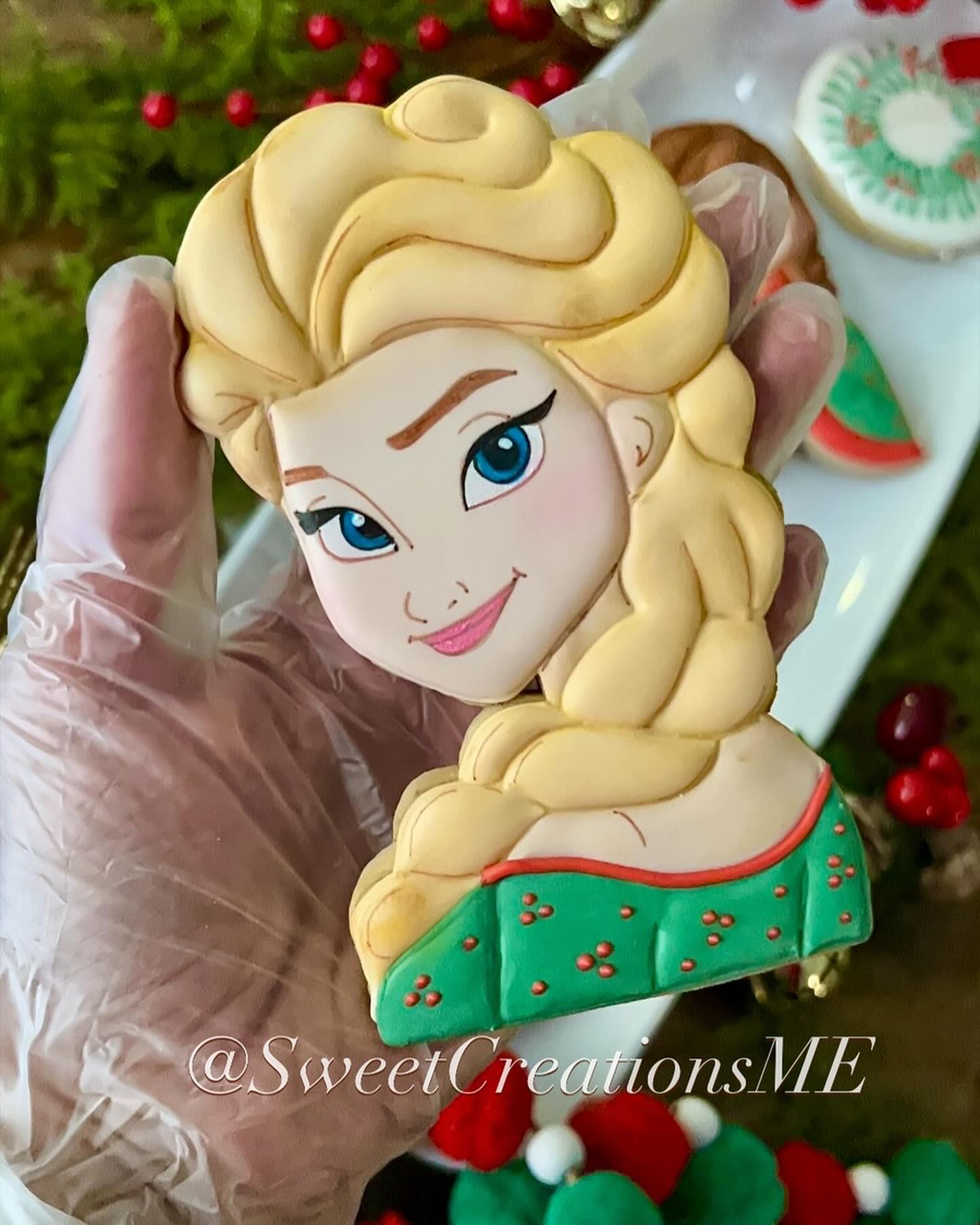 Elsa Christmas Cookie